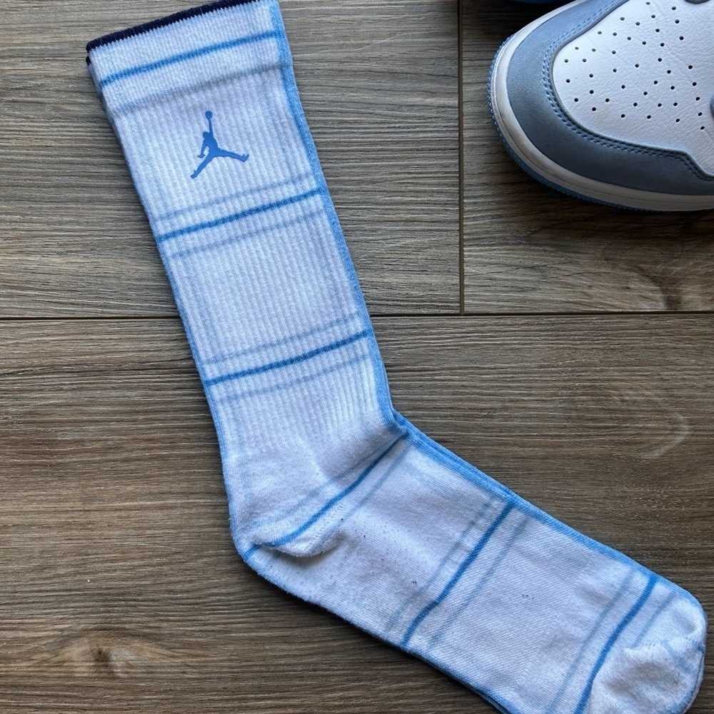 Nike | Jordan UNC Everyday Essentials Crew Socks in UNC Blue (M 12-15)